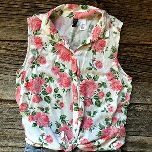DIVIDED Sleeveless Blouse